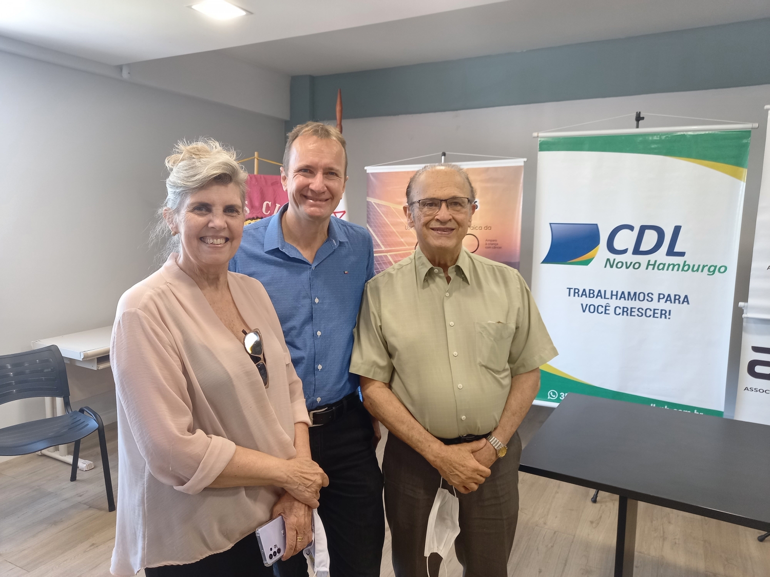 CDL-NH celebra a conquista da usina de energia fotovoltaica da AMO Criança