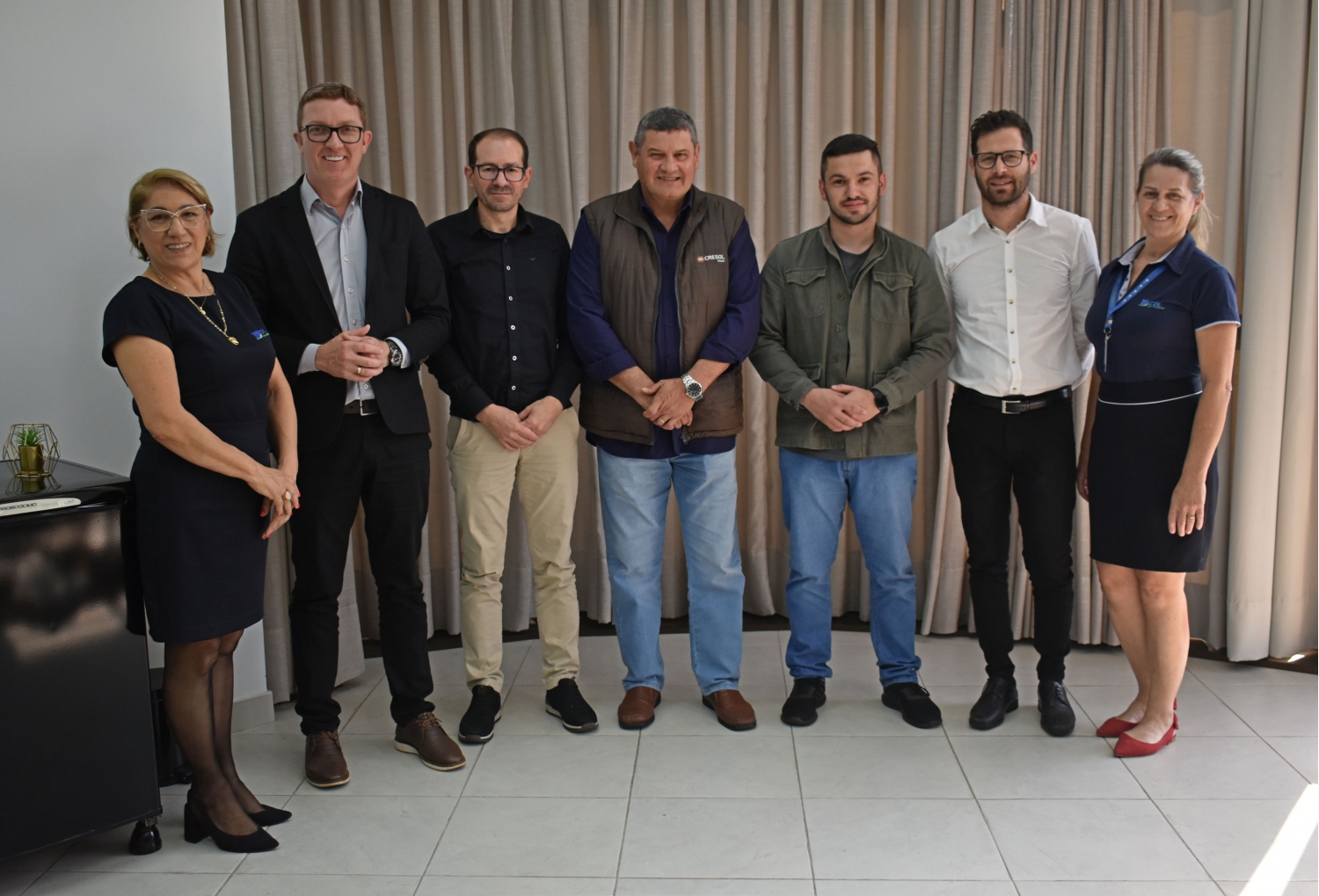 Equipe da CDL-NH recebe representantes da Cresol Raiz