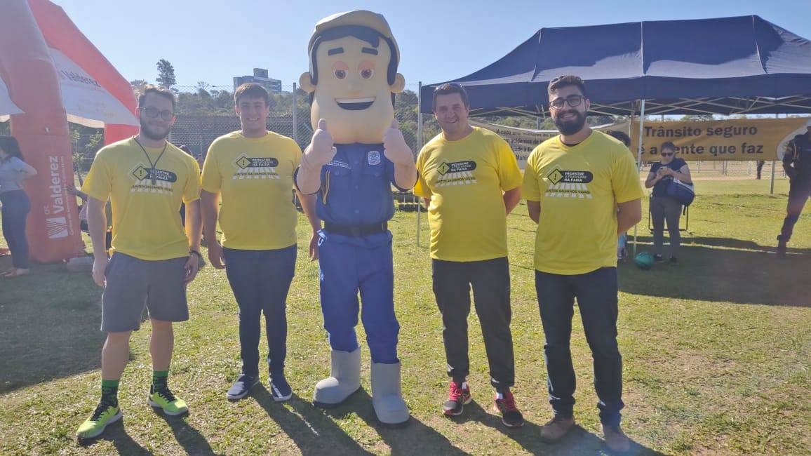 Membros da CDL Jovem participam da abertura da Semana Nacional de Trânsito