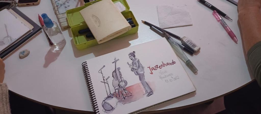 Jazzenhando na CDL-NH reúne 80 desenhistas e simpatizantes