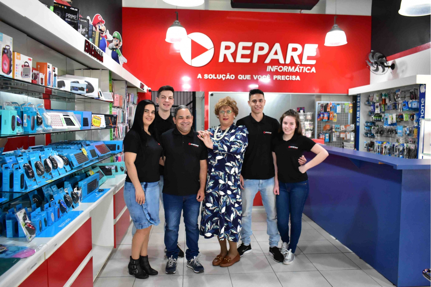 Herta Klein realiza gravações com associados da CDL-NH