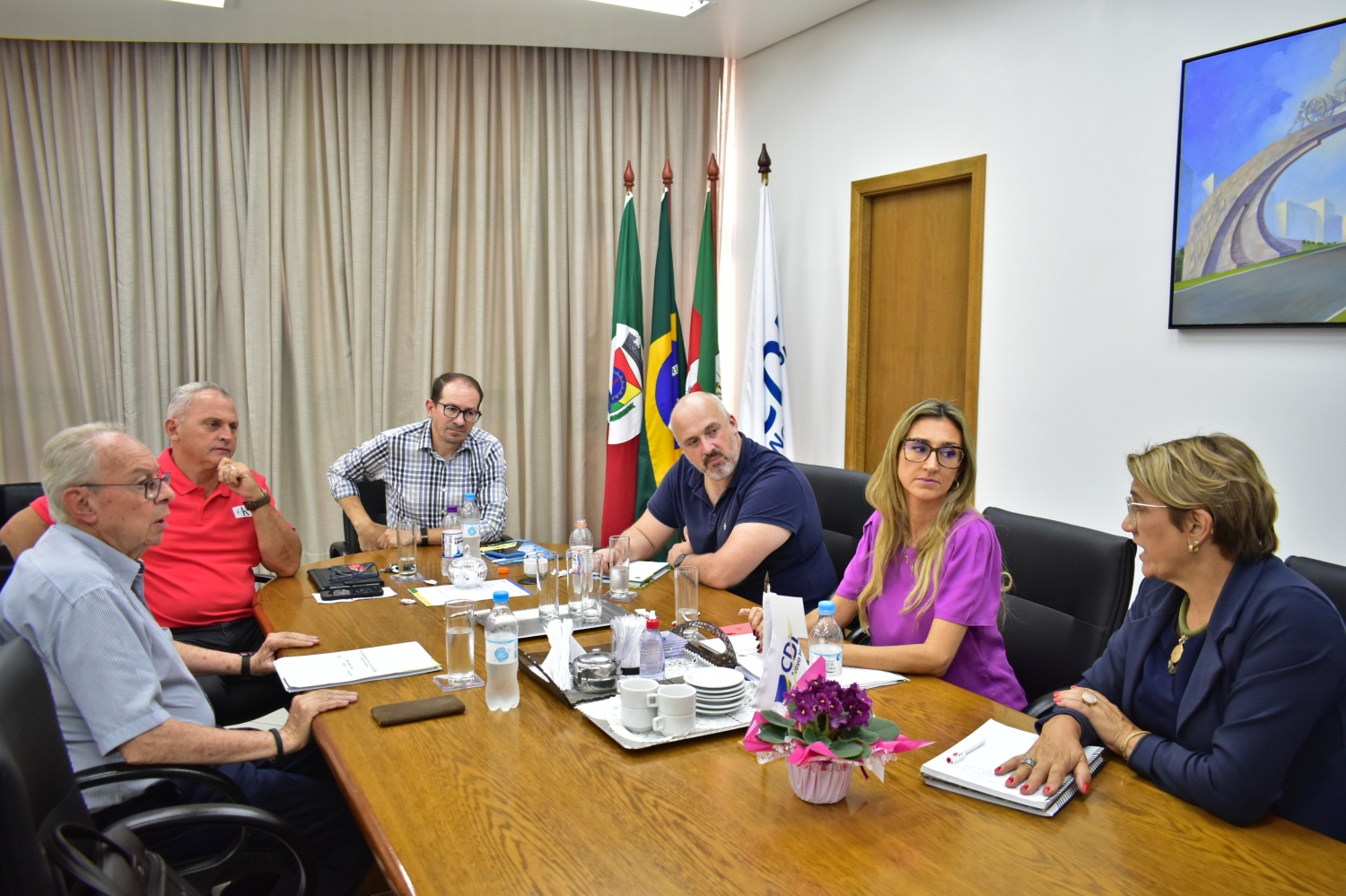 Diretoria da CDL-NH recebe diretor-geral interino da Comur