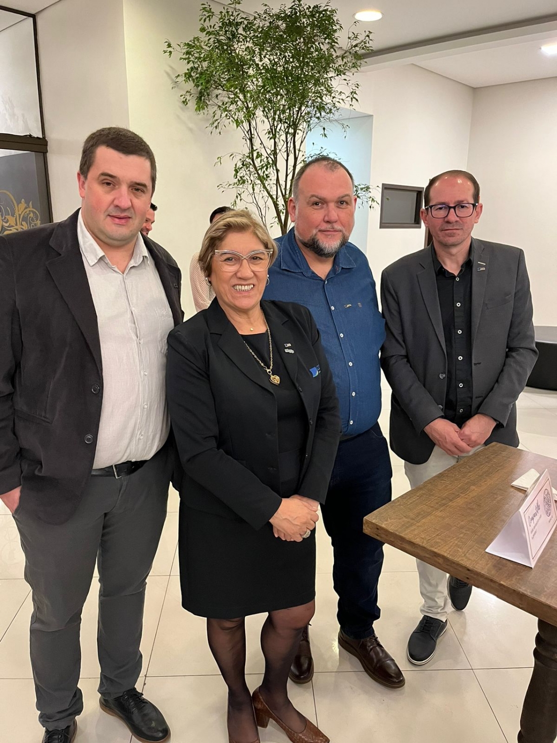 Representantes da CDL-NH participam de celebração de 55 anos da Abefi