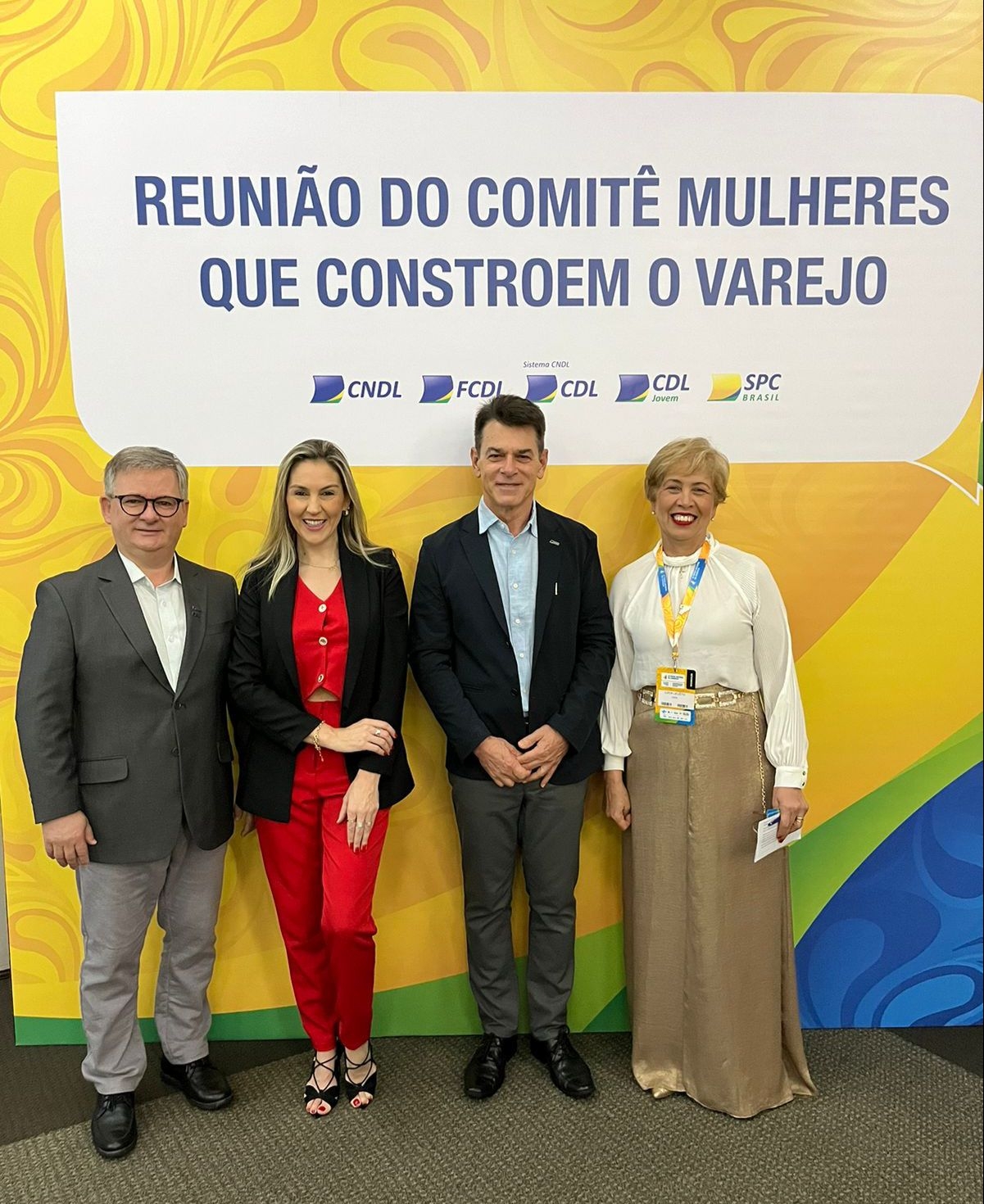 Diretoria da CDL-NH participa de VI Fórum Nacional do Comércio