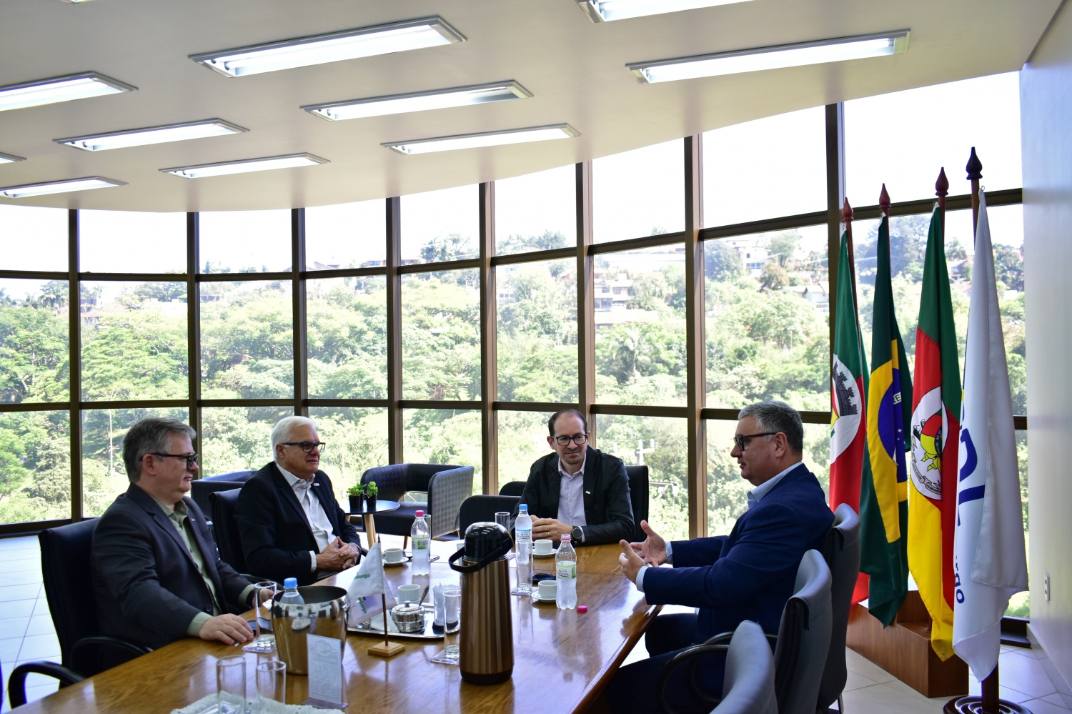 Presidente da CDL-NH recebe visita especial