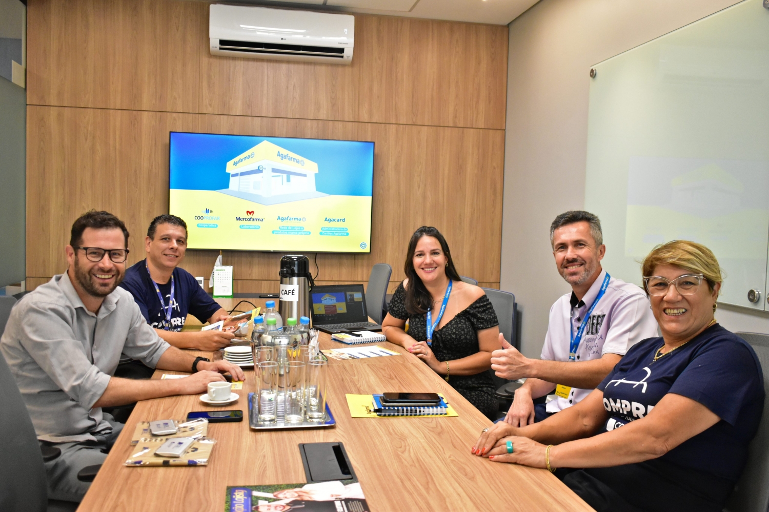CDL-NH e Agafarma renovam parceria